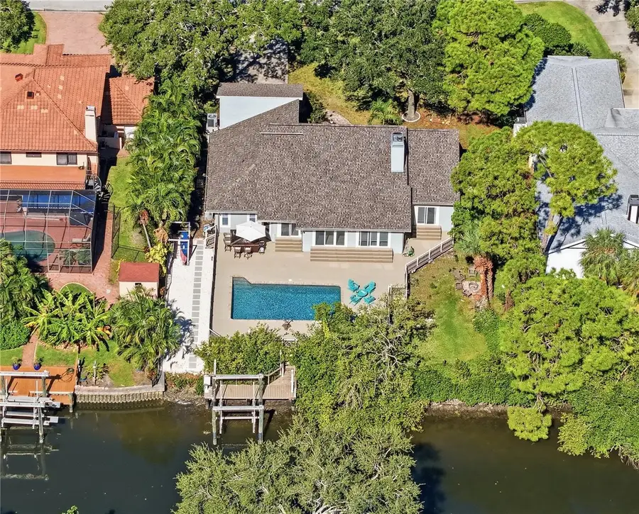 800 Apalachee Drive Ne, Saint Petersburg, FL 33702 - Image #2