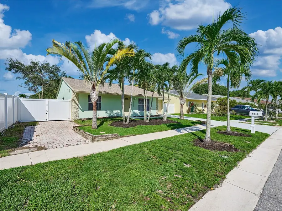 5517 Thurston Avenue, Lake Worth, FL 33463 - Image #3