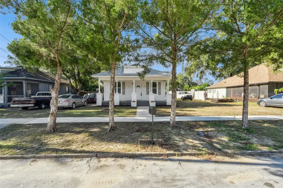 248 E Magnolia Street, Groveland, FL 34736 - Image #2
