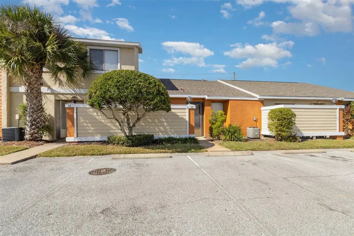 32 Silver Oak Circle, Kissimmee, FL 34743 - Image #1