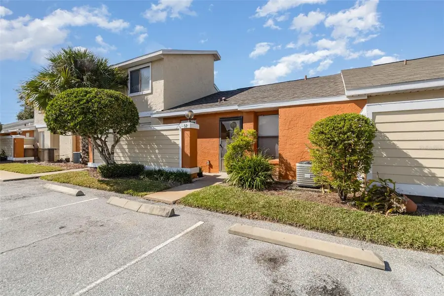 32 Silver Oak Circle, Kissimmee, FL 34743 - Image #3