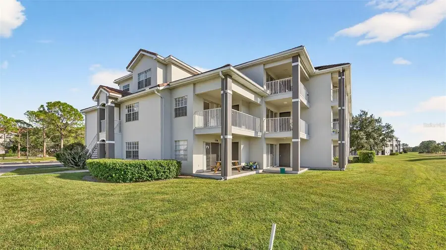 13917 Fairway Island Drive #S, Orlando, FL 32837 - Image #2