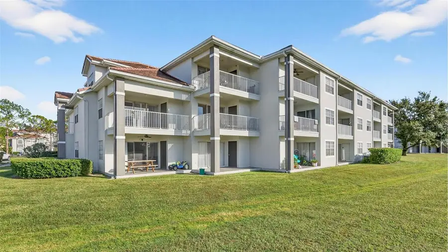 13917 Fairway Island Drive #S, Orlando, FL 32837 - Image #3