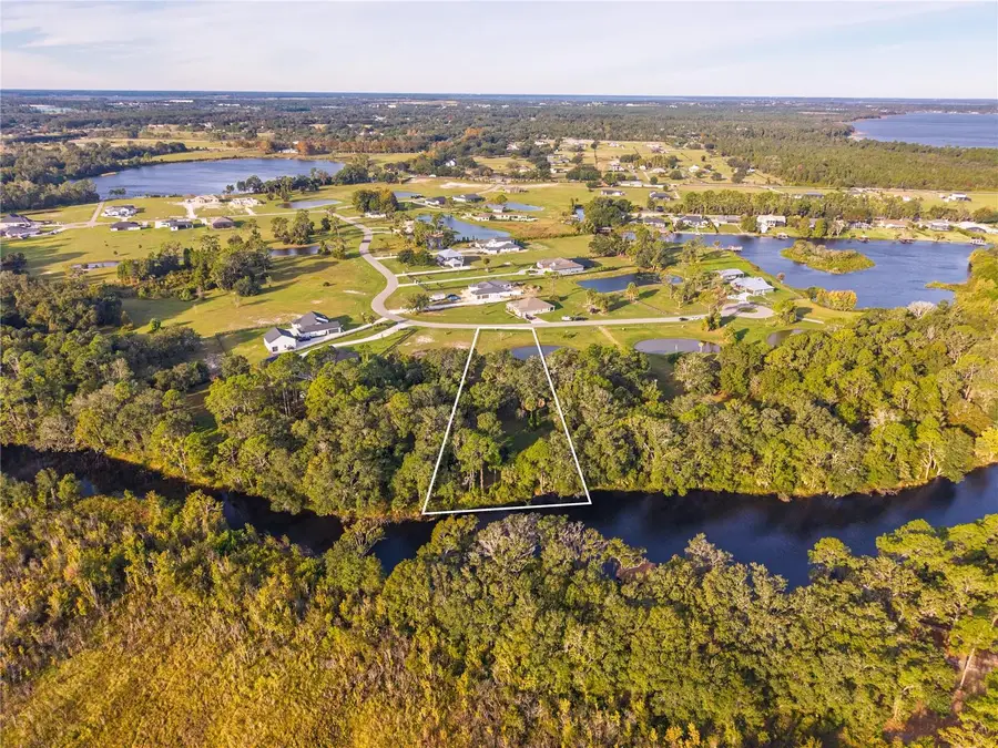 3654 Hidden River Ln, Tavares, FL 32778 - Image #3