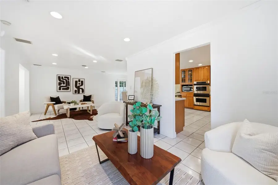 2410 Dellwood Drive, Orlando, FL 32806 - Image #3