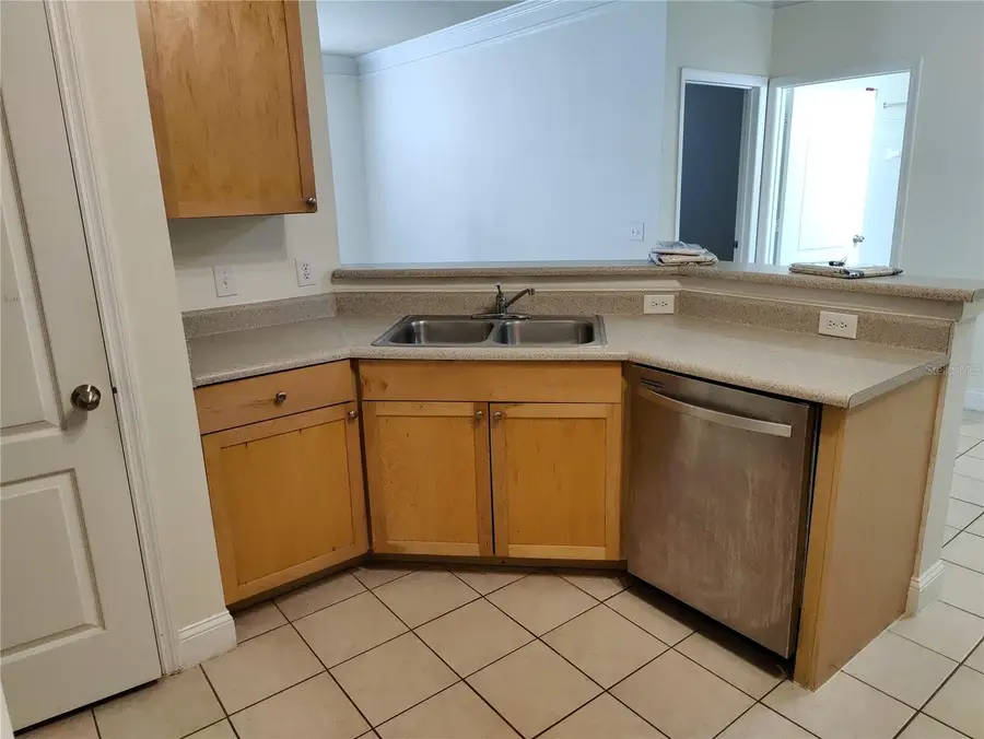 8813 Villa View Circle #104, Orlando, FL 32821 - Image #3