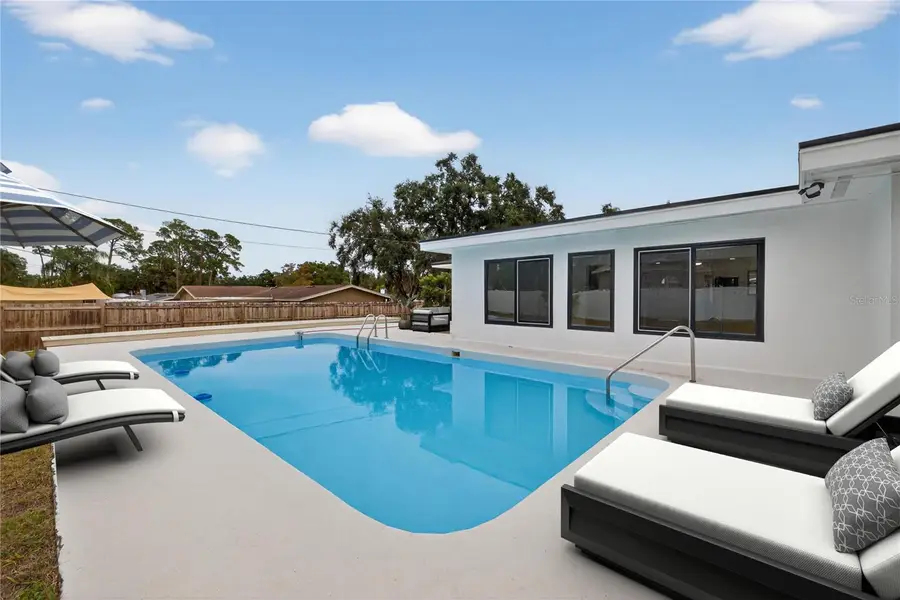 1802 Oak Park Drive S, Clearwater, FL 33764 - Image #2