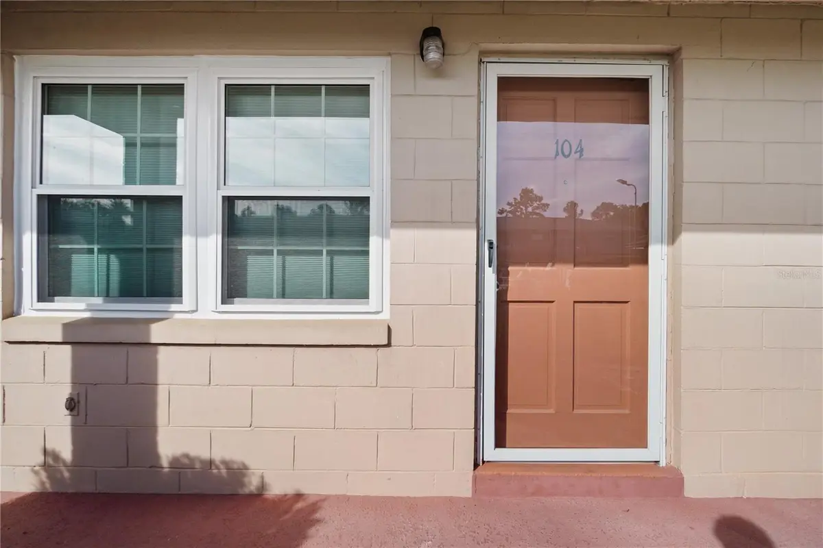 1100 E Caroline Street #104, Tavares, FL 32778 - Image #1