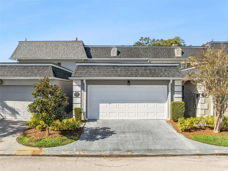 904 Hillary Court #17, Orlando, FL 32804 - Image #2