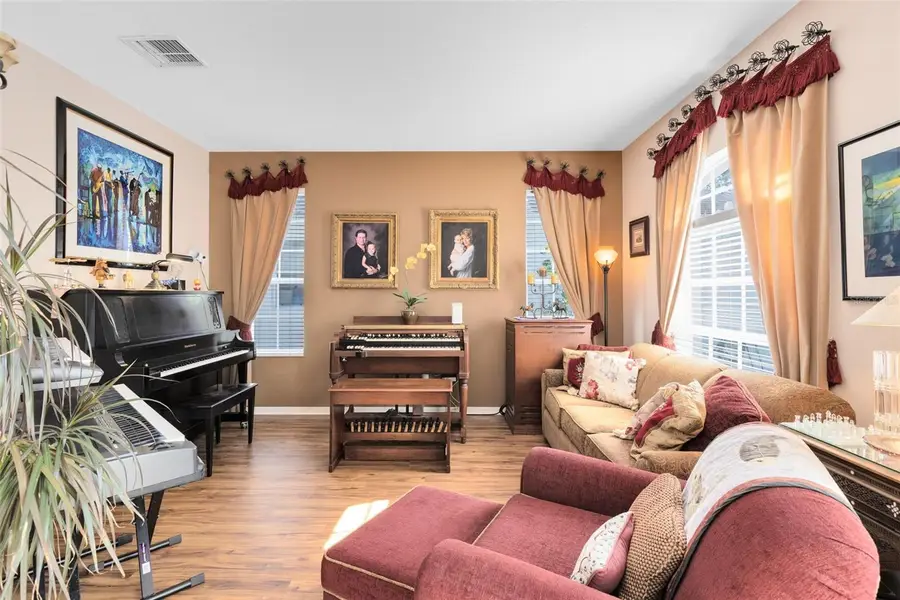 315 Isle Of Sky Circle, Orlando, FL 32828 - Image #2