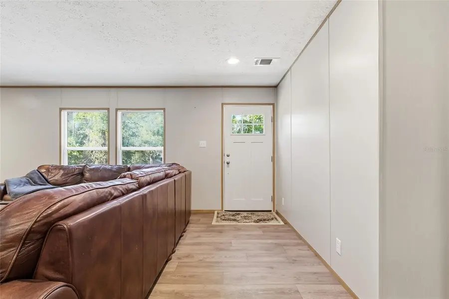 25800 Blue Lakes Drive, Paisley, FL 32767 - Image #3