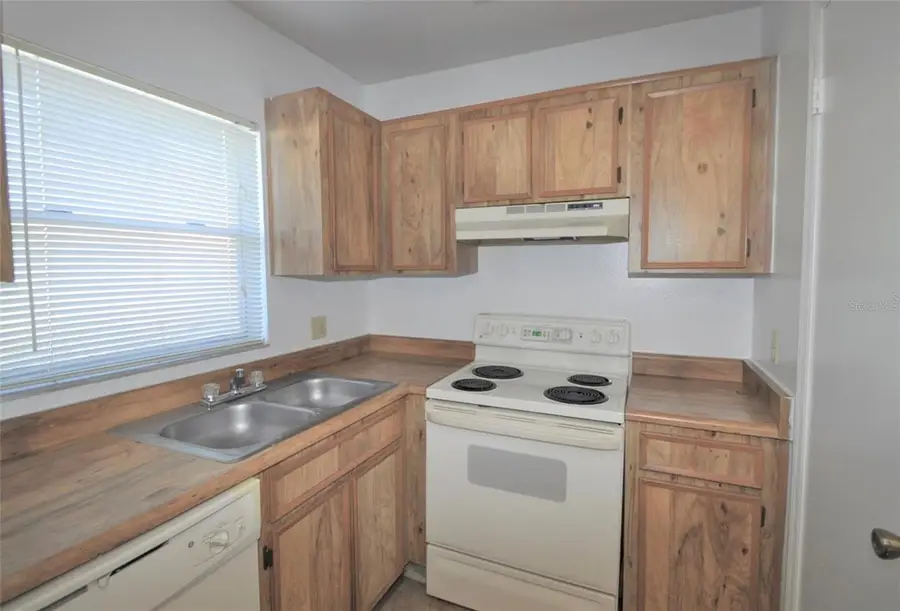 4240 Pershing Pointe Place #2, Orlando, FL 32822 - Image #3