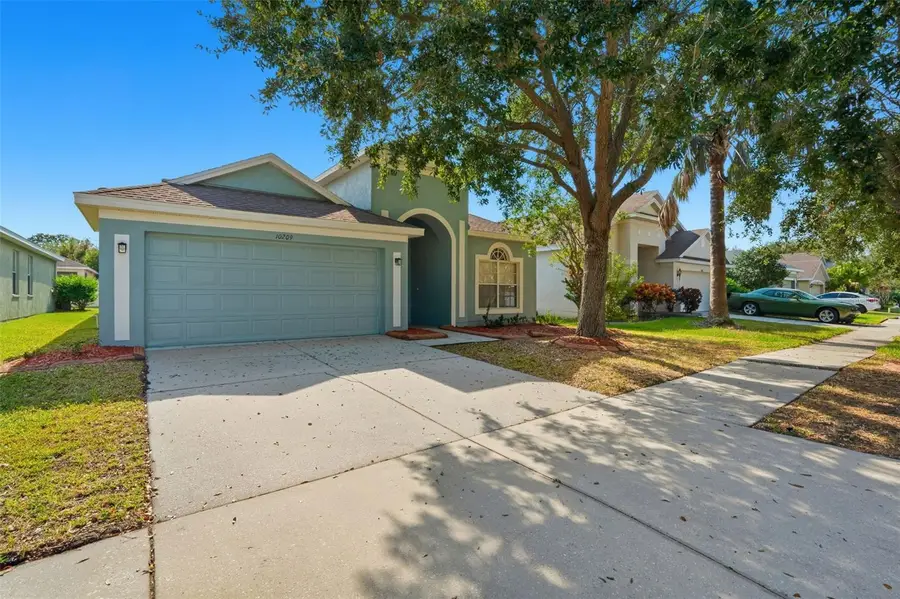 10209 Tapestry Key Court, Riverview, FL 33578 - Image #2