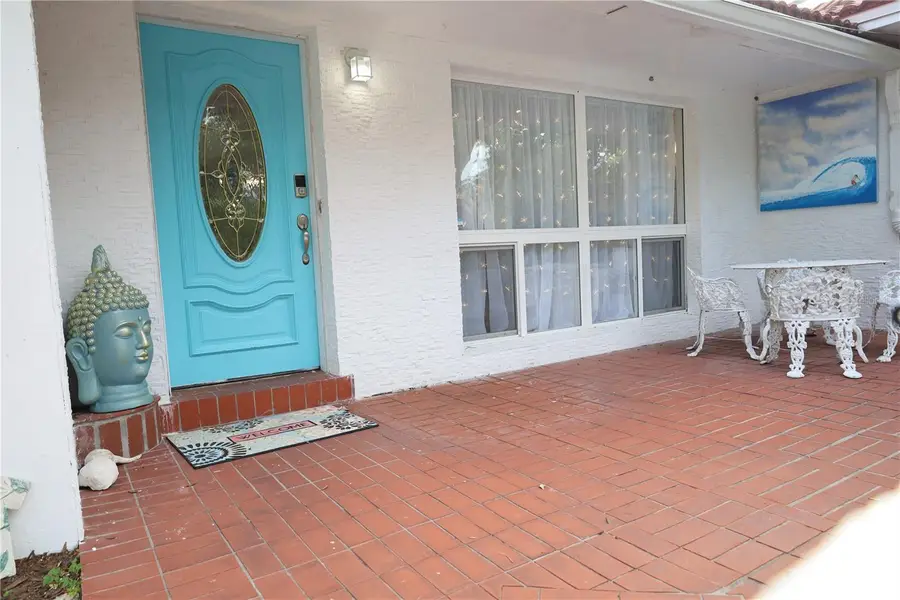 7716 Dartmouth Avenue N, Saint Petersburg, FL 33710 - Image #3