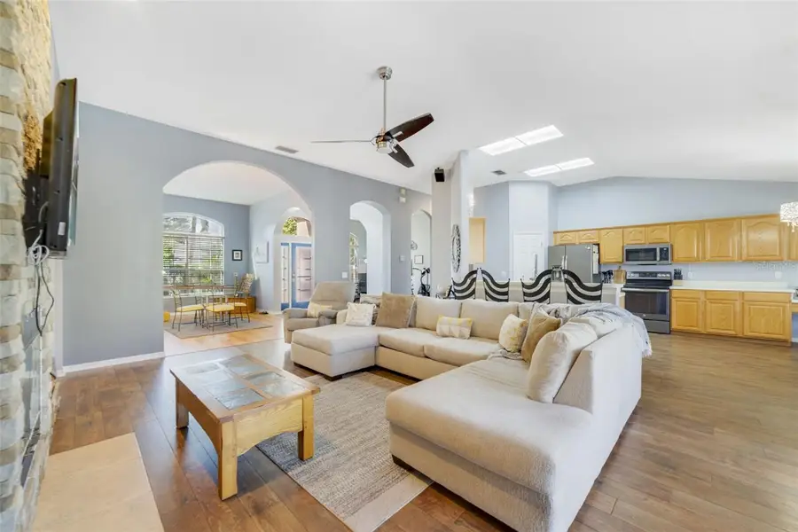 14301 Roxshire Drive, Orlando, FL 32837 - Image #3