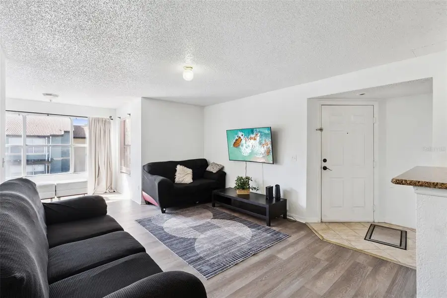 5120 Conroy Rd #28, Orlando, FL 32811 - Image #3