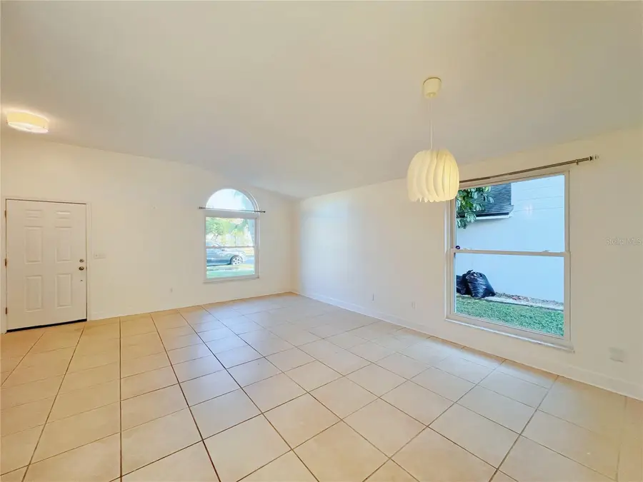 1648 Slash Pine Place, Oviedo, FL 32765 - Image #2