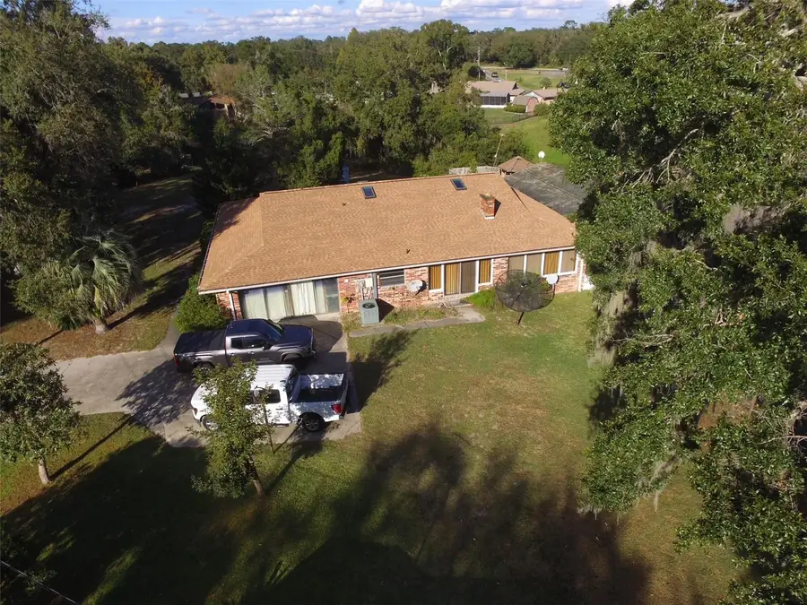 35412 Crescent Drive, Fruitland Park, FL 34731 - Image #3