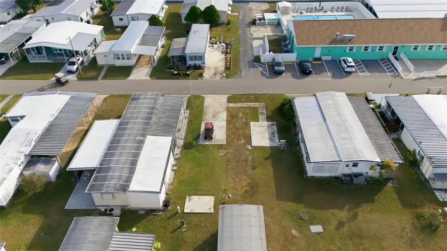 38627 Lansing Avenue, Zephyrhills, FL 33542 - Image #3