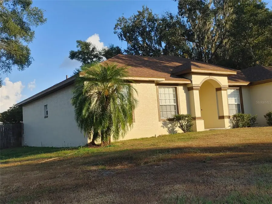 5398 Oxford Manor Circle, Lakeland, FL 33810 - Image #2
