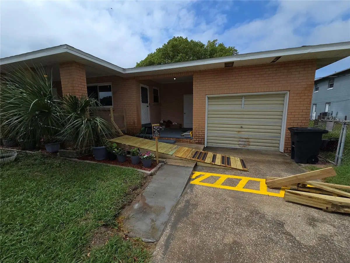 1836 S Palmetto Avenue, South Daytona, FL 32119 - Image #1