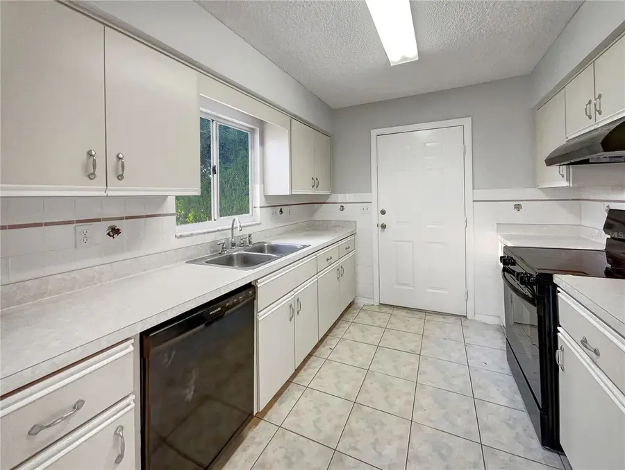 17520 SE 95th Court, Summerfield, FL 34491 - Image #2