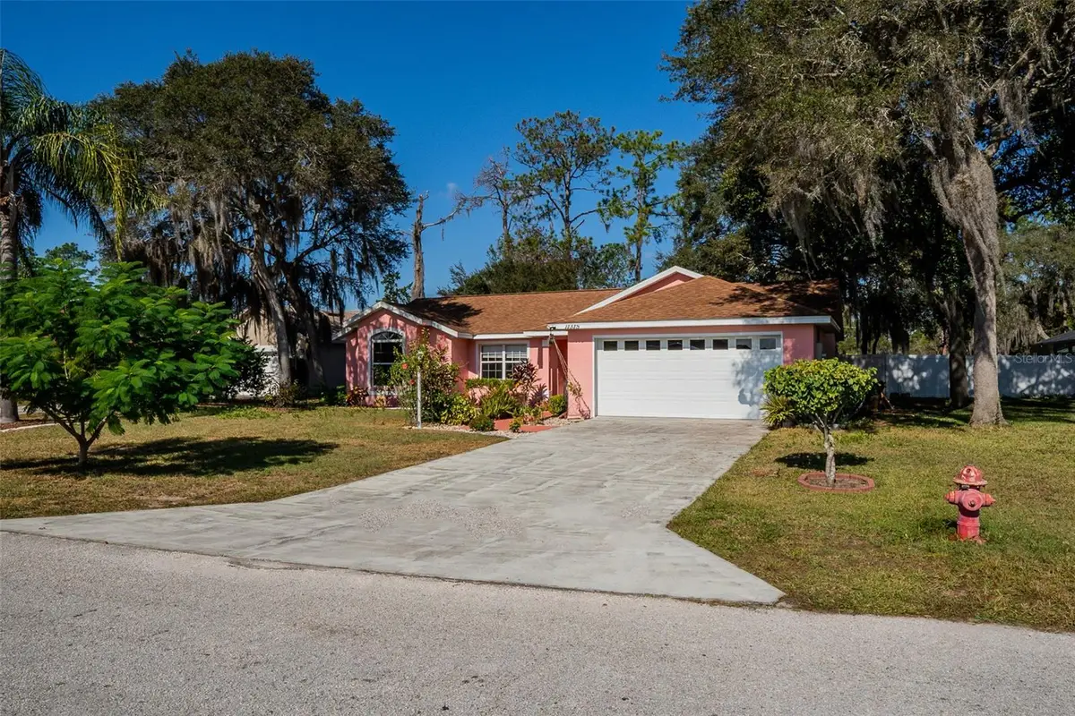 11315 Lake Drive, Leesburg, FL 34788 - Image #1