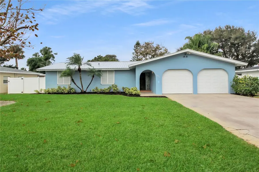 445 Desoto Drive, New Smyrna Beach, FL 32169 - Image #2