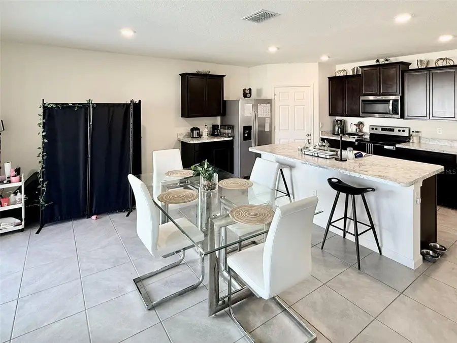 517 SW Lacroix Avenue, Port Saint Lucie, FL 34953 - Image #2