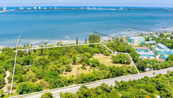 13377 S Indian River Dr, JENSEN BEACH, FL 34957