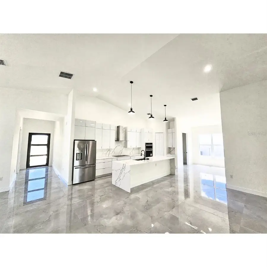 16467 Hillsborough Boulevard, Port Charlotte, FL 33954 - Image #2