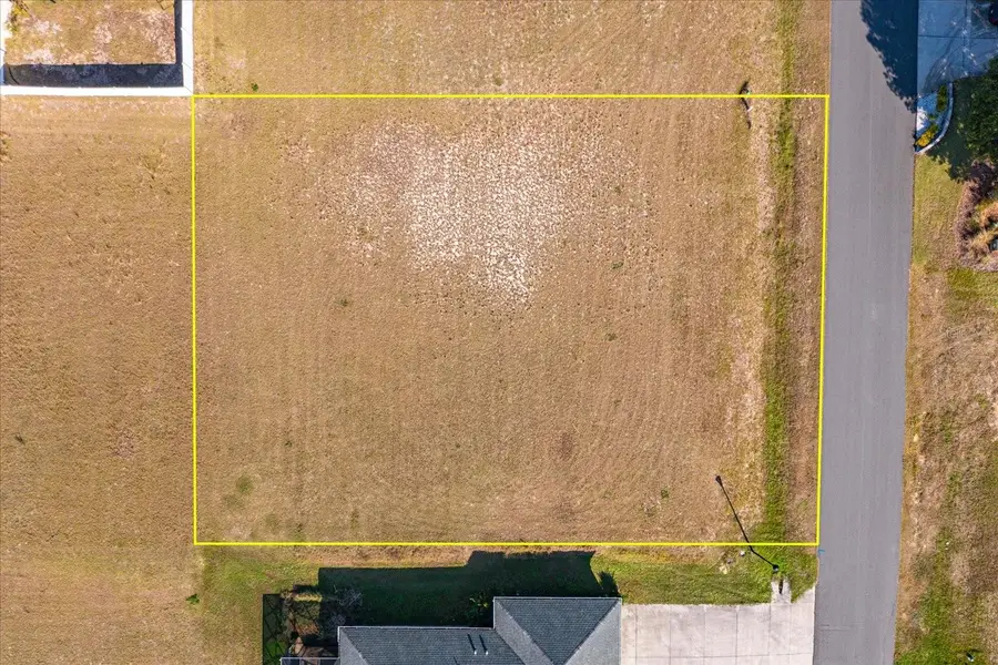 1114 Myrtle Breezes Court, Fruitland Park, FL 34731 - Image #3