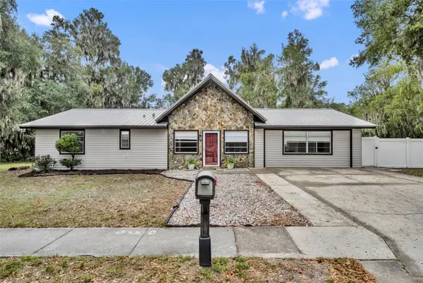 1240 W Voorhis Avenue, DELAND, FL 32720