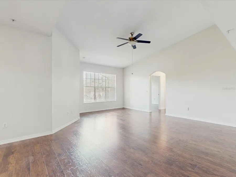 5578 Metrowest Boulevard #203, Orlando, FL 32811 - Image #3