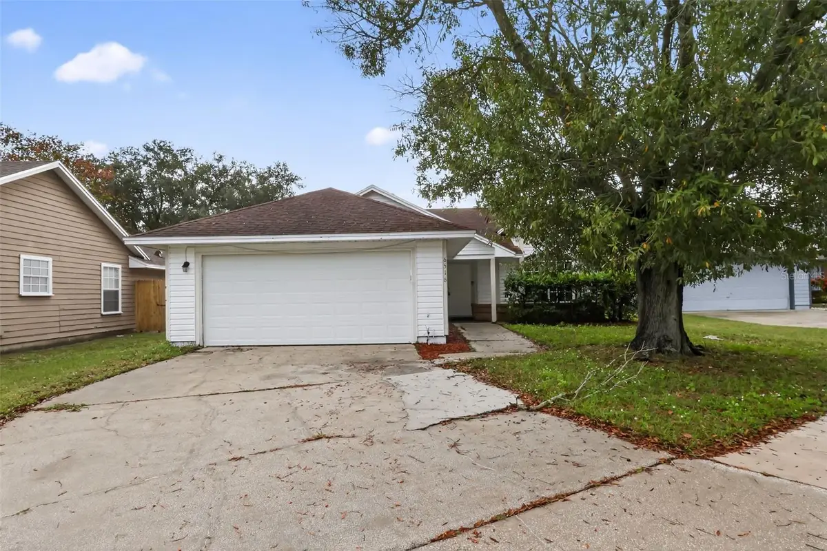6516 Piccadilly Lane, Orlando, FL 32835 - Image #1