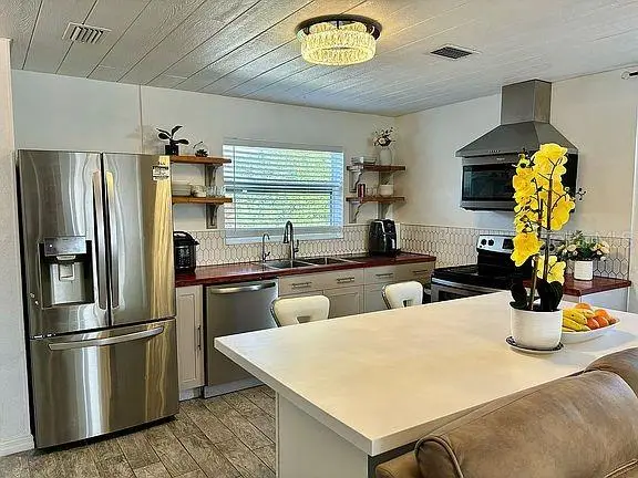 5106 Blue Heron Drive, New Port Richey, FL 34652 - Image #3