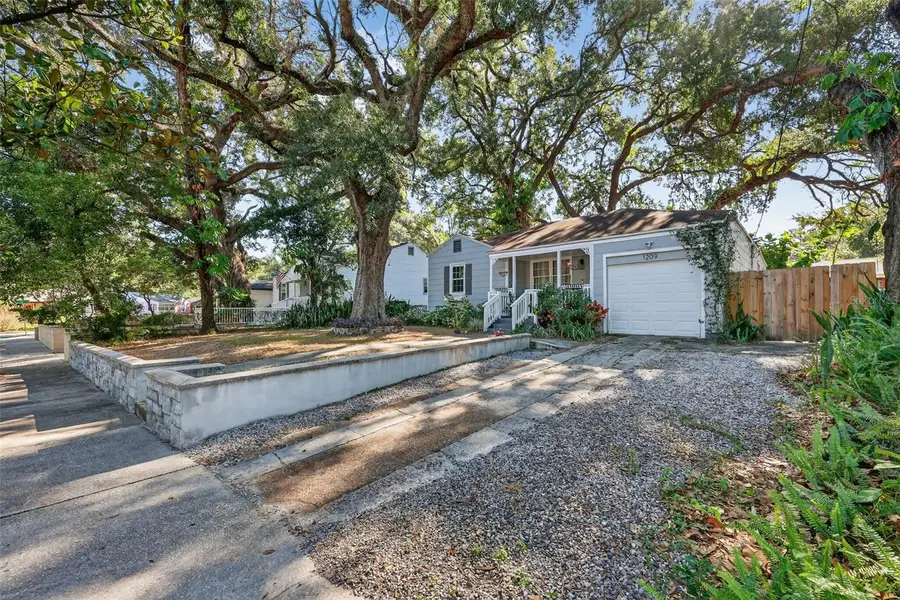 1209 E Crenshaw Street, Tampa, FL 33604 - Image #2