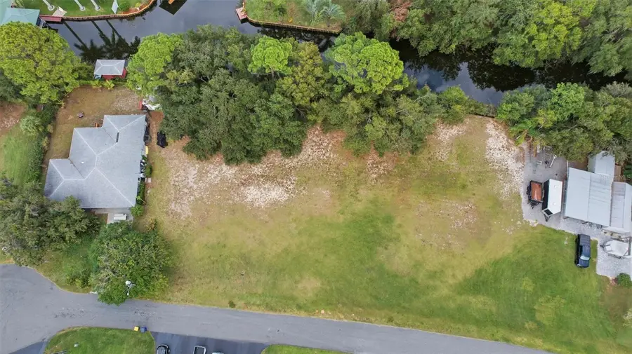 183 Blue Moon Avenue, Lake Placid, FL 33852 - Image #2