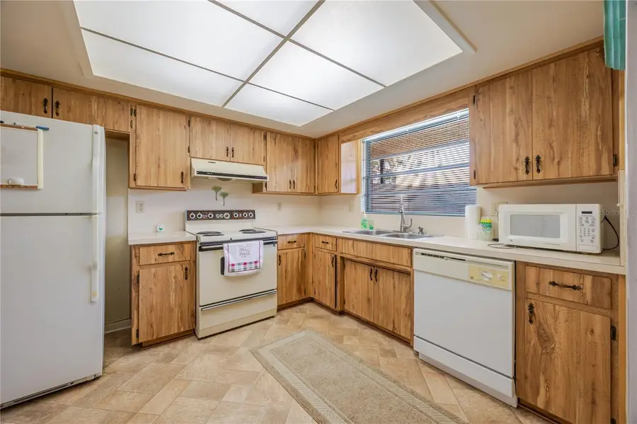 2284 Firestone Place, Winter Haven, FL 33884 - Image #2