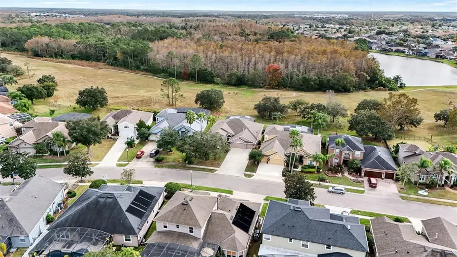 14548 Riviera Pointe Drive, Orlando, FL 32828 - Image #2