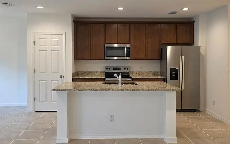 207 Glass Onion Drive, Groveland, FL 34737 - Image #2