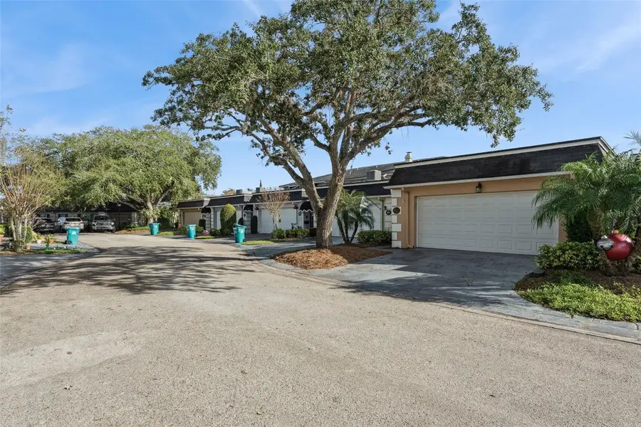 907 Hillary Court #5, Orlando, FL 32804 - Image #2