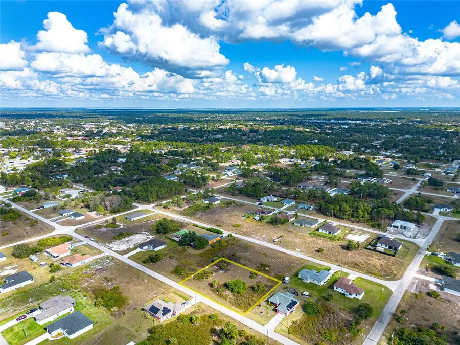 739 Knox Avenue S, Lehigh Acres, FL 33974 - Image #2