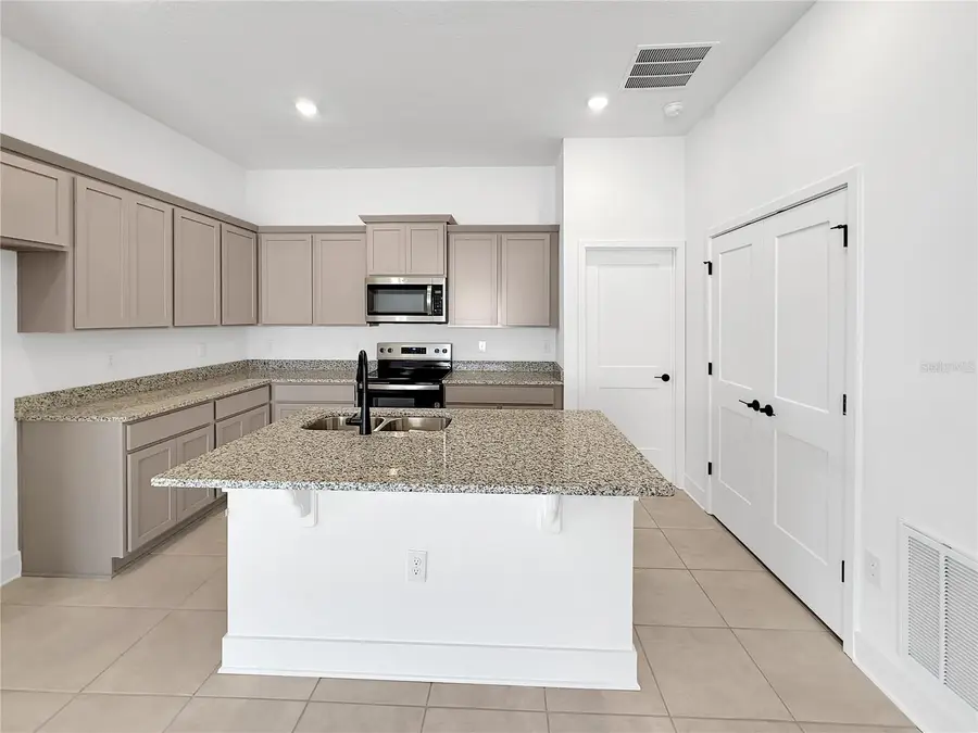 1650 Ann Rose Way, Leesburg, FL 34748 - #3