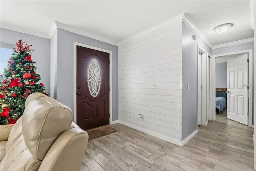 9729 Heatherwood Court, Orlando, FL 32825 - Image #2