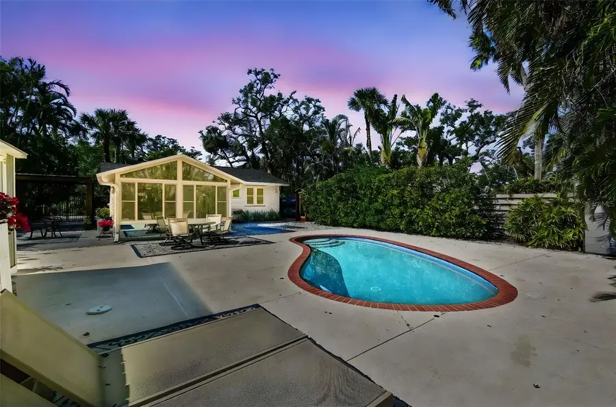 913 Tennessee Lane, Sarasota, FL 34234 - Image #3