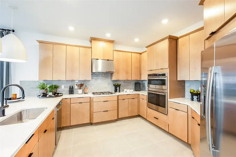 19337 Lochside Lane, Mount Dora, FL 32757 - Image #2