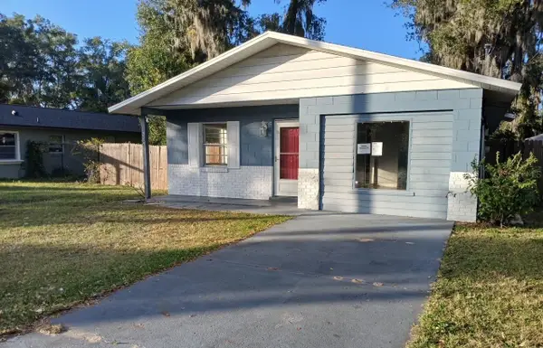 285 E Lake Street, UMATILLA, FL 32784