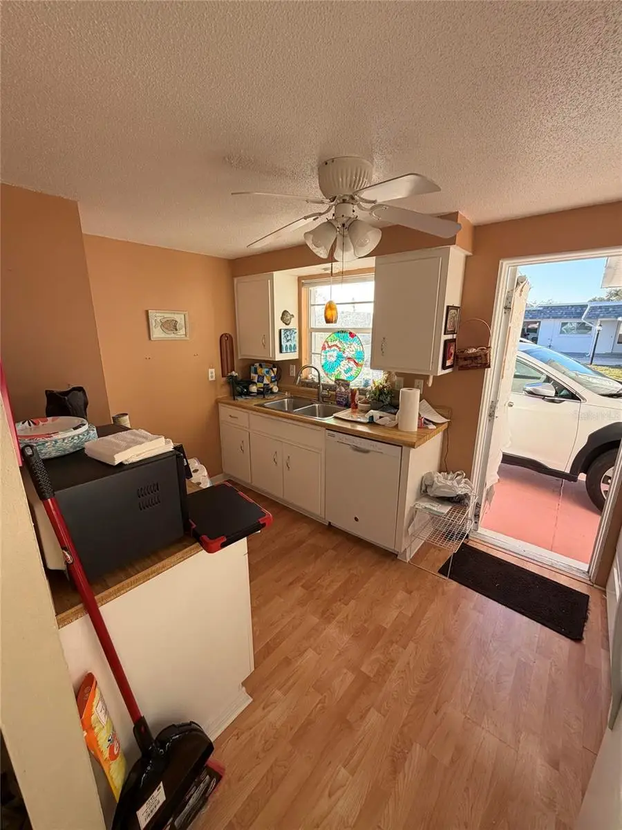 662 Circlewood Drive #V4, Venice, FL 34293 - Image #2