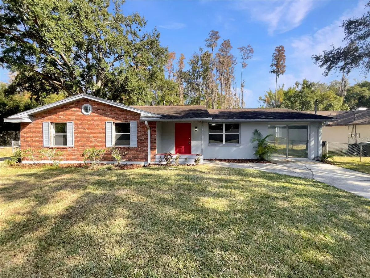 16423 Lake Byrd Drive, Tampa, FL 33618 - Image #1